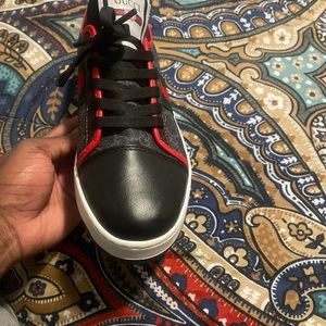 Gucci shoes